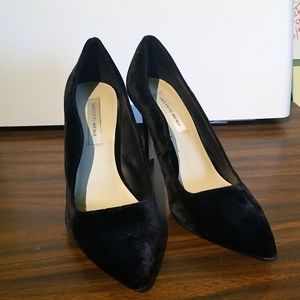 Saks Fifth Avenue Scalloped Heels